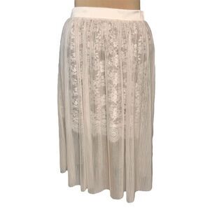 Victoria's Secret Sz L NWT Tulle & Floral Lace Skirt Lingerie BLUSH Pink Cream